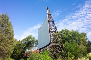 side view of screen