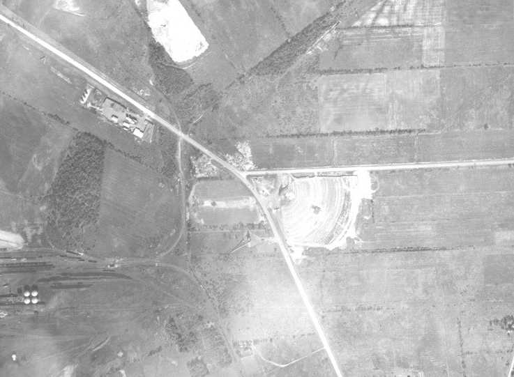 1951 aerial photo showing the brand new Sheridan Drive-in at the
corner of Ensminger Rd. and Grand Island Bvld., before the I-190 or I-290 were built.