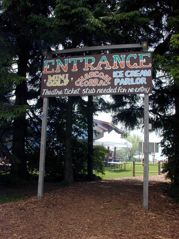 Footpath and entrance between the drive-in and the rest of the entertainment facility