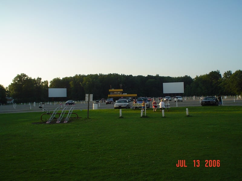 This photo was taken from underneath Screen 1. Screen 2 is on the right, and Screen 3 is on the left.