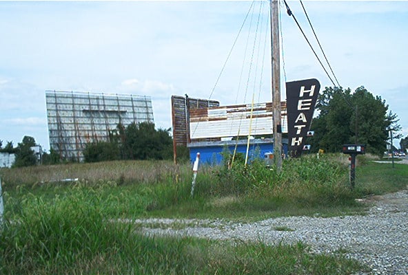 Screen and marquee