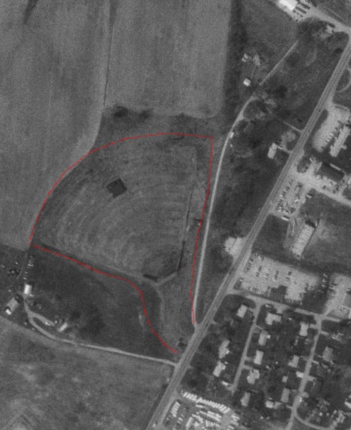 Undated photo of the Heath theater from above. It appears to have been closed when this picture was made, as you can barely make out the tell-tale markings of a drive-in.
