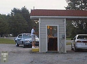 Kingman Drive-In, Delaware Ohio
GTOAA club meet event 7/7/2000
The GTO cars enter the main entrance with their passes.