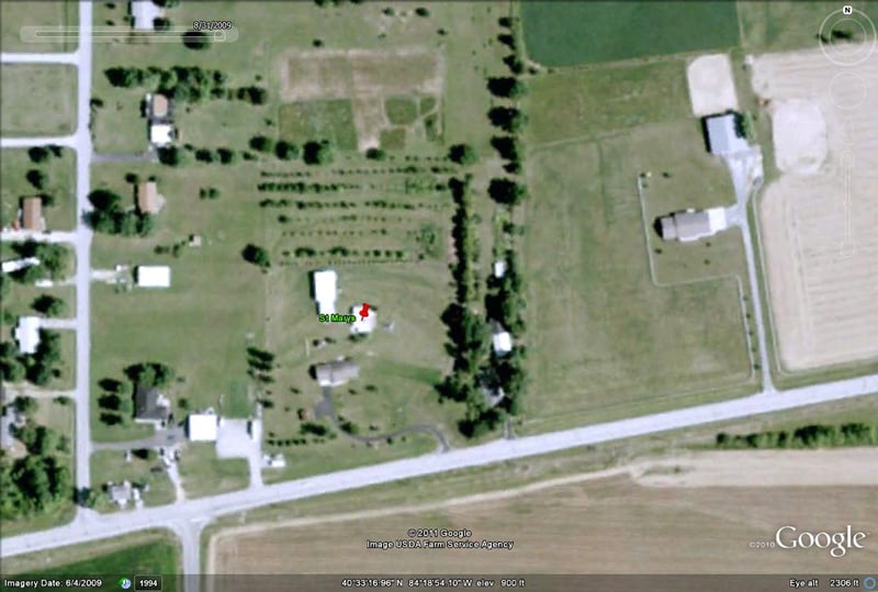 Google Earth image of former site-private residence now but still plainly visible