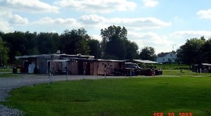 Picture of the concession stand.  Also, from the looks of the speaker poles, they must still offer that option.