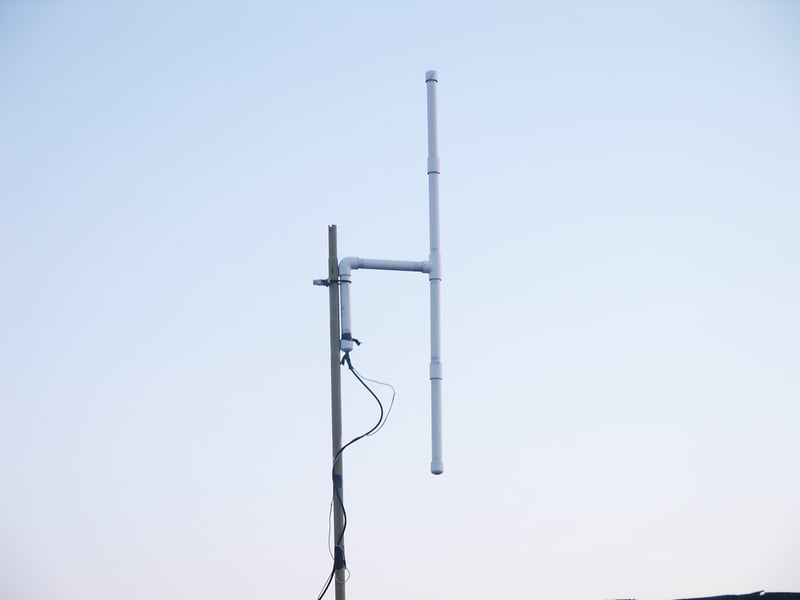 FM radio transmitter antenna, which appears to be a stock Ramsey Electronics kit unit.