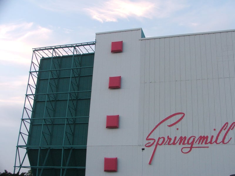 Newly painted Springmill Drive-In in Mansfield Ohio.