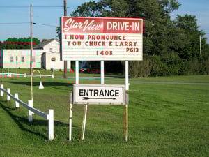 STARVIEW MARQUEE AND ENTRANCE SIGN. VERY GOOD CONDITION.