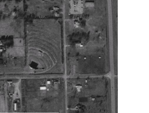 Outskirts of Pawhuska, Ok, towards the SE.  Screen seems to be still up from this date.