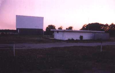 A view of the screen and projection building at sunset. Evening was approaching and I had been travelling down the parkway, wondering if I would pass this theatre in time to get a couple shots. I tried. This one didn't turn out like I expected it to.