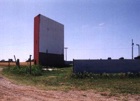 Screentower.  The fence on the right was placed there by the then-tenant, a night club.  The nightclub was built on the other side of that fence.