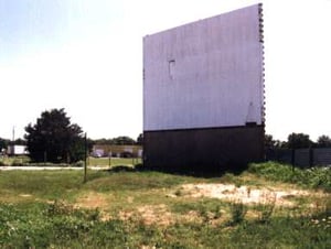 Something else that makes you feel like you just stepped out of a time machine here is the screentower... it was NEVER converted to CinemaScope!  I don't know when this theatre closed, but some former employees, who worked at an indoor theatre I used to