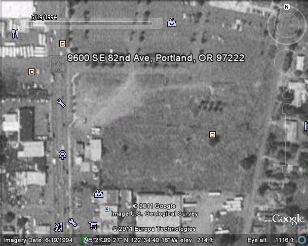 U.S. Geological Survey photo of the 82nd St Drive-In in Portland, Oregon.