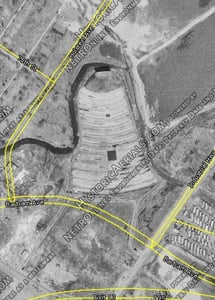 Airport drive-in, South Phila. Also, The South City drive-in was a little north of this one, and was torn down to build Vet's stadium.