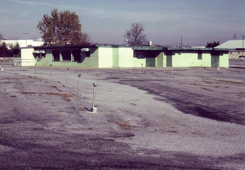 Projection/concession building having
great 1930s/40s-style window awnings at the
projection ports and other window