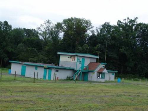 Photo of Pike Drive-In Consession Stand/Projection Booth on 21 August 2004.