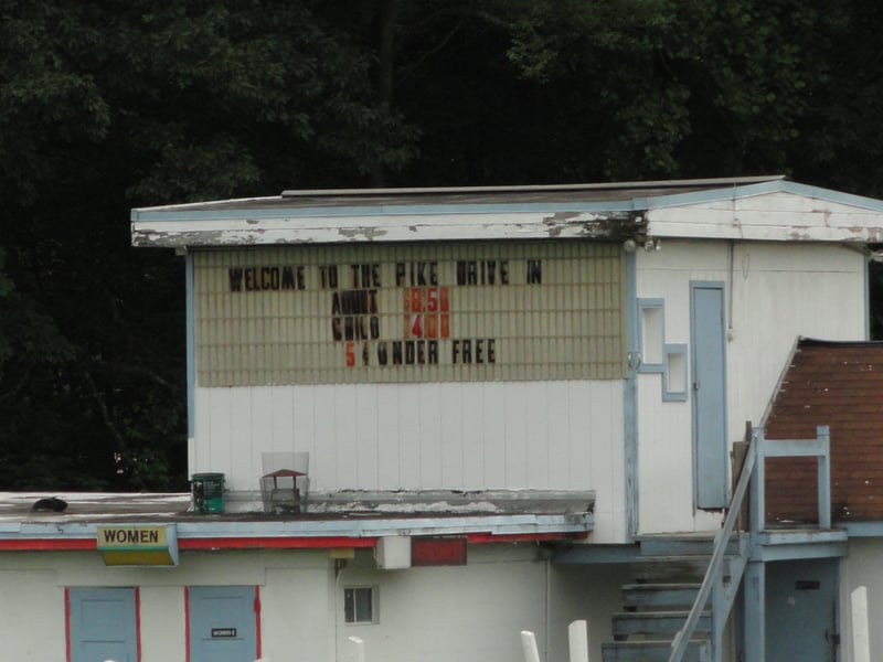 Projectionconcession building close up