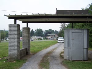 Here's the entrance booth that is no longer used... it is reminicent of the days when there was a booth for each screen.