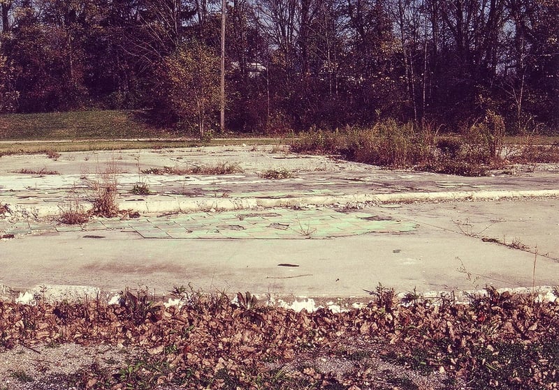 Concrete platform of projection/concession
building with tiles to be seen