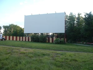 these were taken June 15, 2003 at the 322 Drive-in.