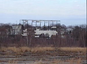 What is left of the north screen.So sad to see this giant OZONER sitting in wreckage. Tis site was a place of happy times for my friends and I through the 70s until 1986 that year we lost the Hill Top , The Lonsdale,the Bay state ad the Borro.