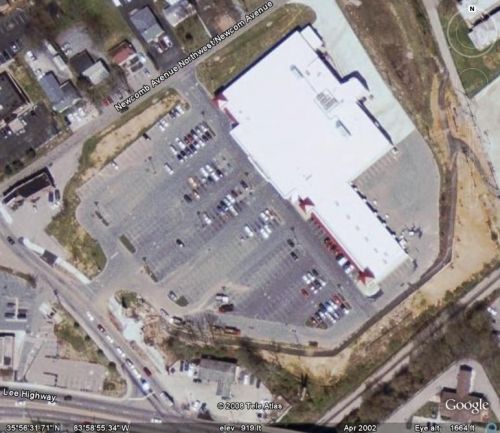 dixie leee drive in fare as i can remember it closed in the early 1980s i remember there realy wasnt nothing there exsept the old dixie lee drive in sign now i think its a food city it was a bi-lo food store