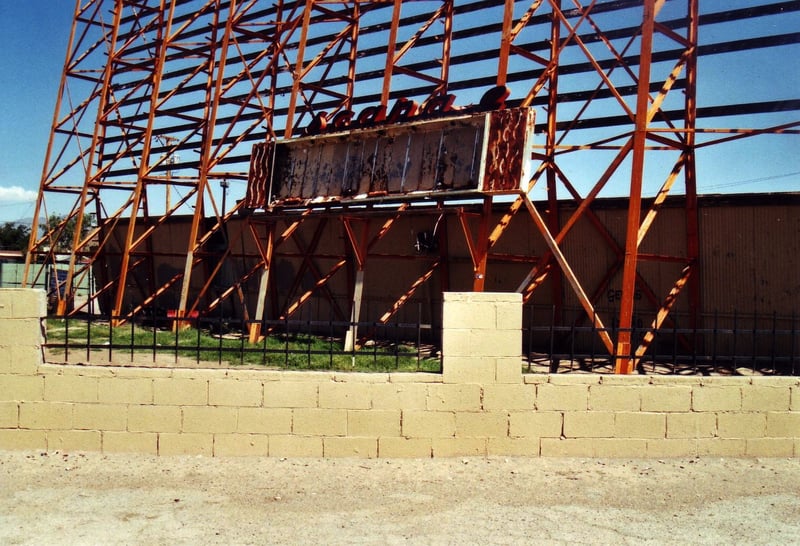 Once lighted advertising sign