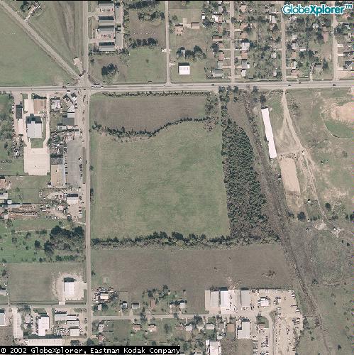 Here is a more clear picture picture of the old location in color