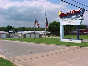 Burnet Road Drive-In location as it appears in 2007