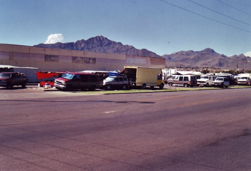 The site is used as an outdoor/indoor flea market today