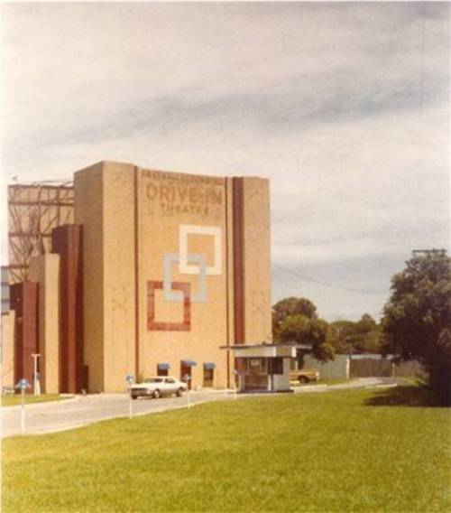 Picture of screen tower from 1978