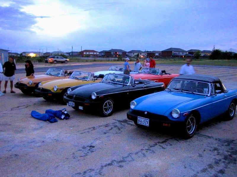 6 cars from Capital City MG Club visit the Central Texas Drive-In.  Friendly place and a nice drive from Austin.