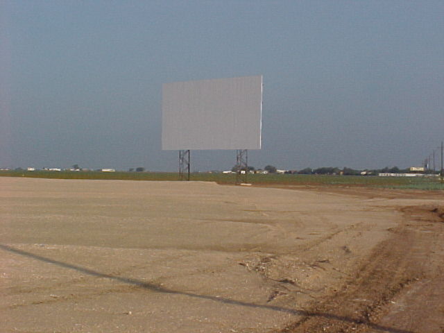 7 photos of the construction of the drive-in