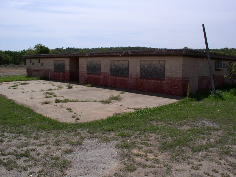 The Concessions Stand & Projection Room. This is ALL that is left of the TEK Drive In Theatre.  :-(