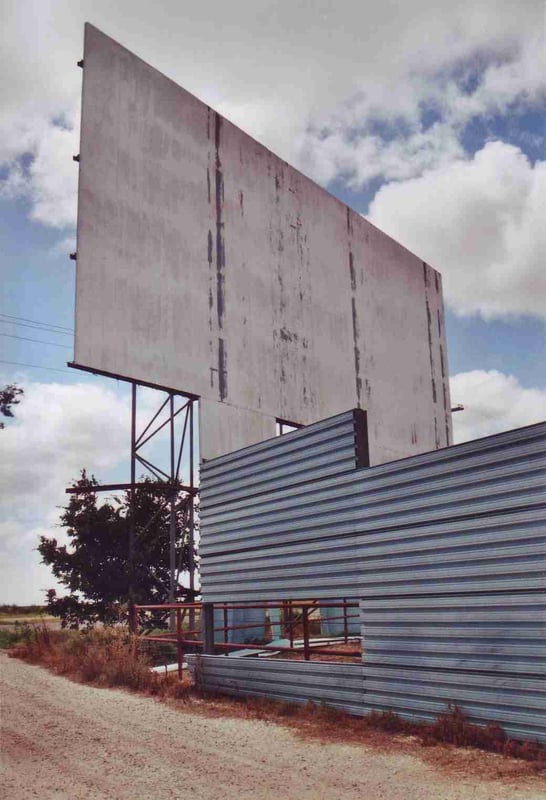 On the lower part of the screen large sections are missing