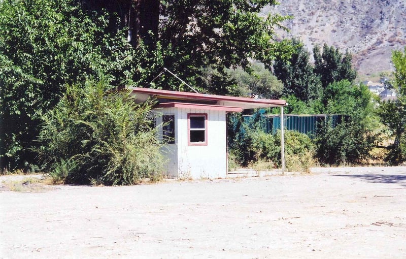 Here is a picture of the ticket booth.