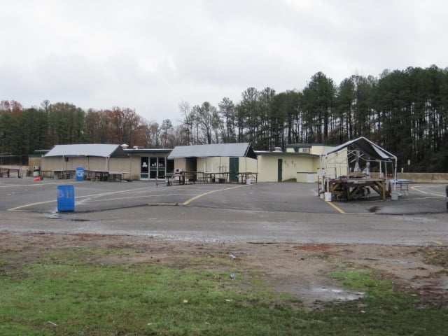 Concession building.  Ramps visible in foreground.