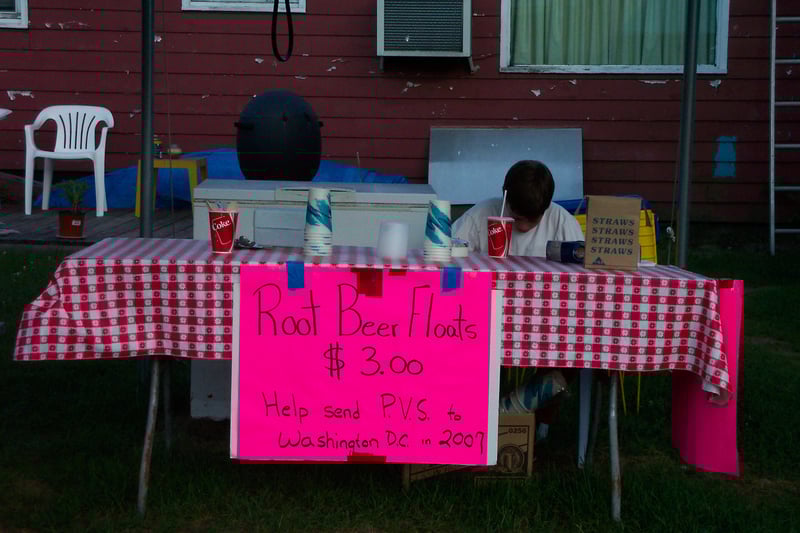 Local fundraiser table.  Enjoy a root beer float!