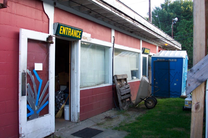 Former snack bar.