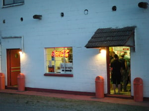 Auto Vue Drive-Ins Concession Stand (from the outside) - (07-01-16).