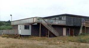 Concession/projection building