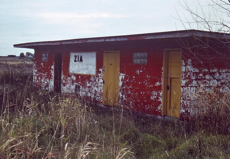 Left side of the projection/concession building