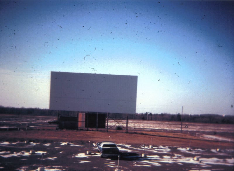 53 Autoview Theater Field And Screen