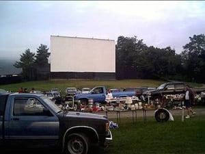 The screen as seen from the flea market.