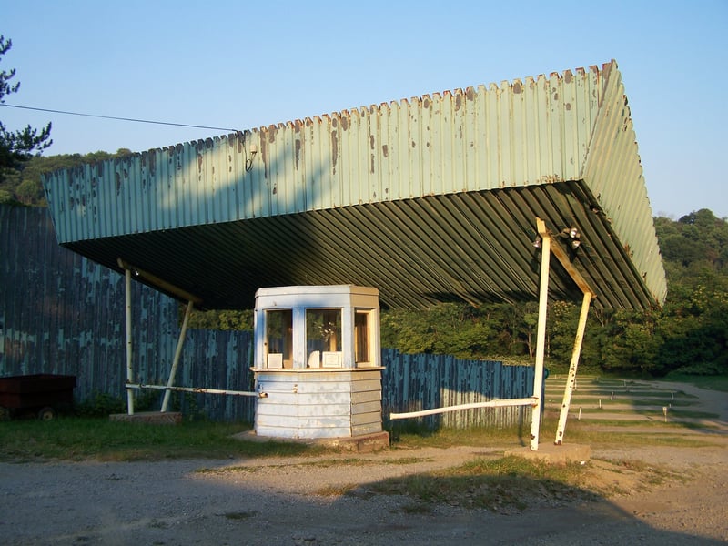 Front gate