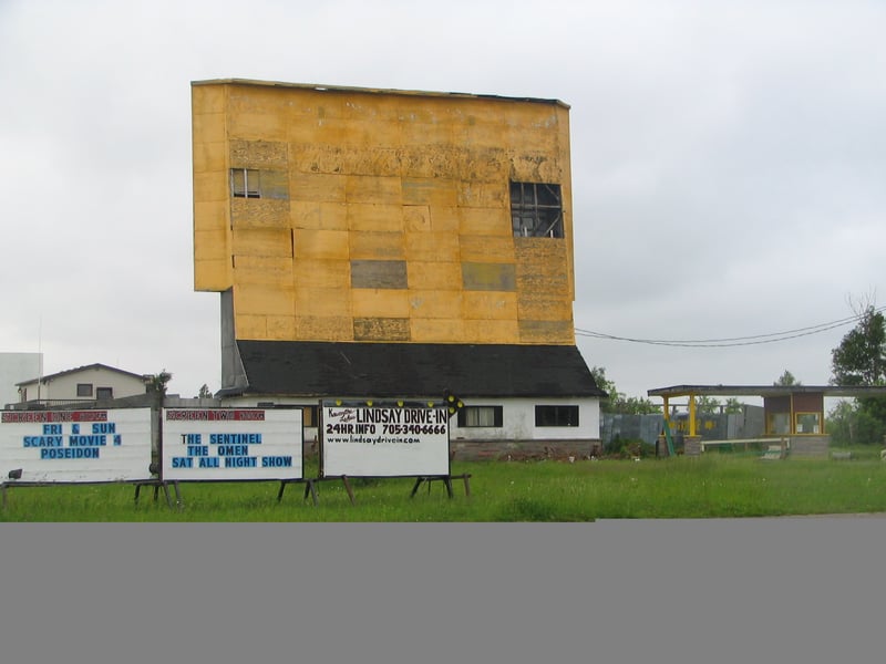 This is what the drive in looks like in the season of 2006. The manager is currently restoring the drive in to the way it originally looked like.