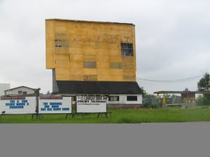 This is what the drive in looks like in the season of 2006. The manager is currently restoring the drive in to the way it originally looked like.