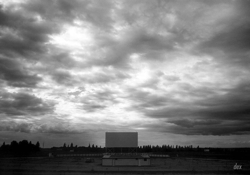 Widelot-Bigsky (C)1999 Derek Gunnlaugson / Harris Road Movies