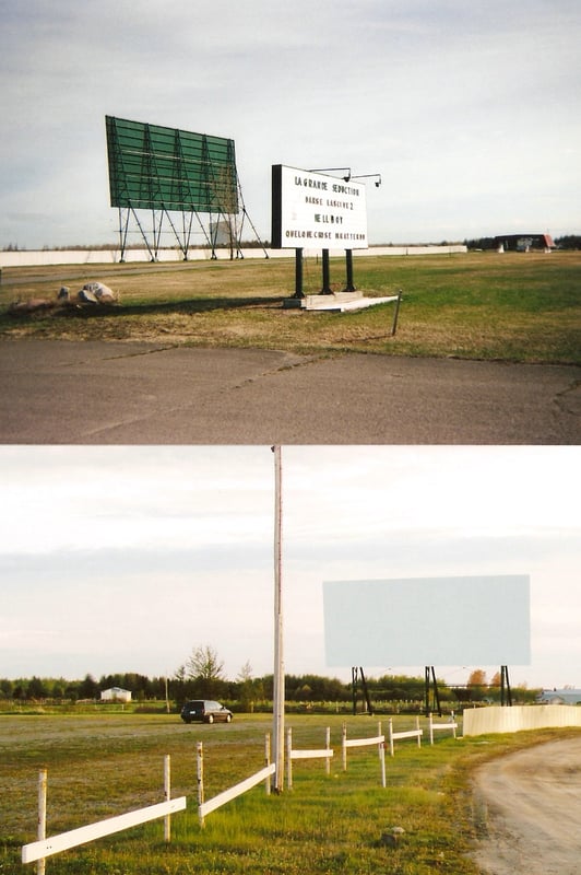 Main entrance with screen 1 and a view of screen 2.