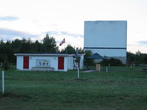 snack bar and screen